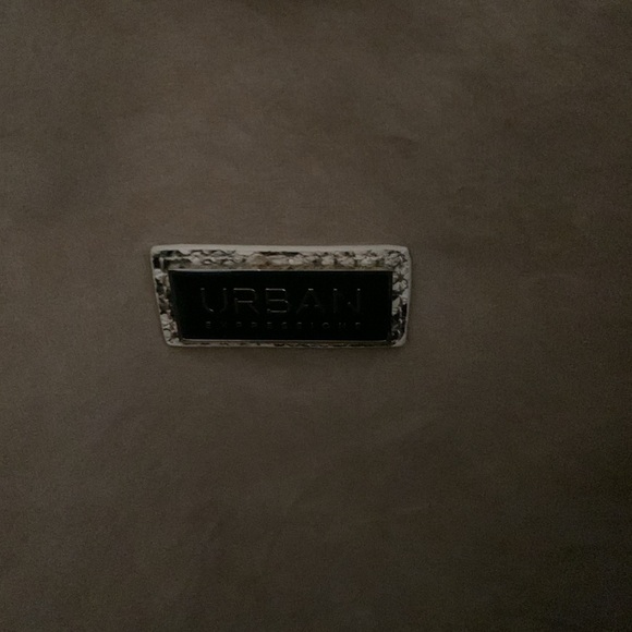 Urban Expressions Large Snake Print Vegan Leather Travel Tote - Picture 4 of 5